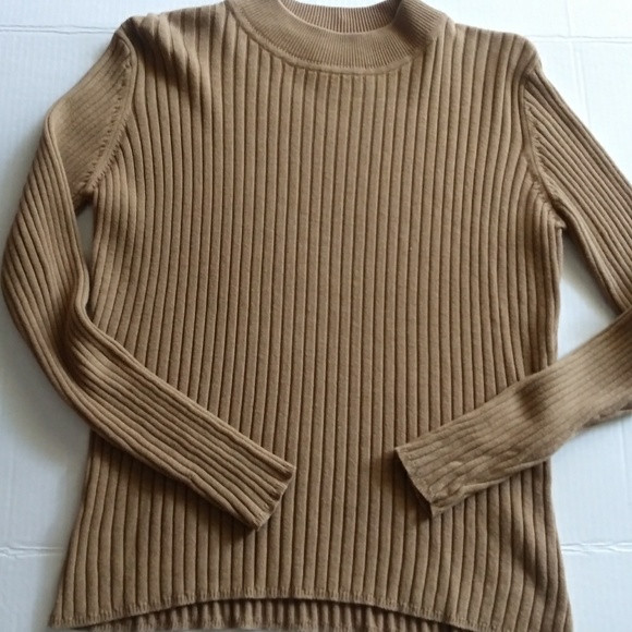 🎥Small Westbound Tan Sweater - Picture 2 of 6